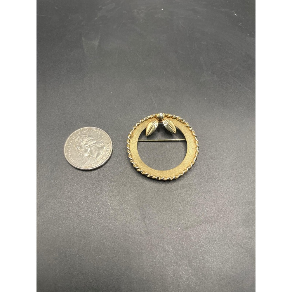 Vintage Catamore 1/20 12K Gold Filled Wreath Circle Brooch Pin Gold Tone Leaf - Picture 2 of 4